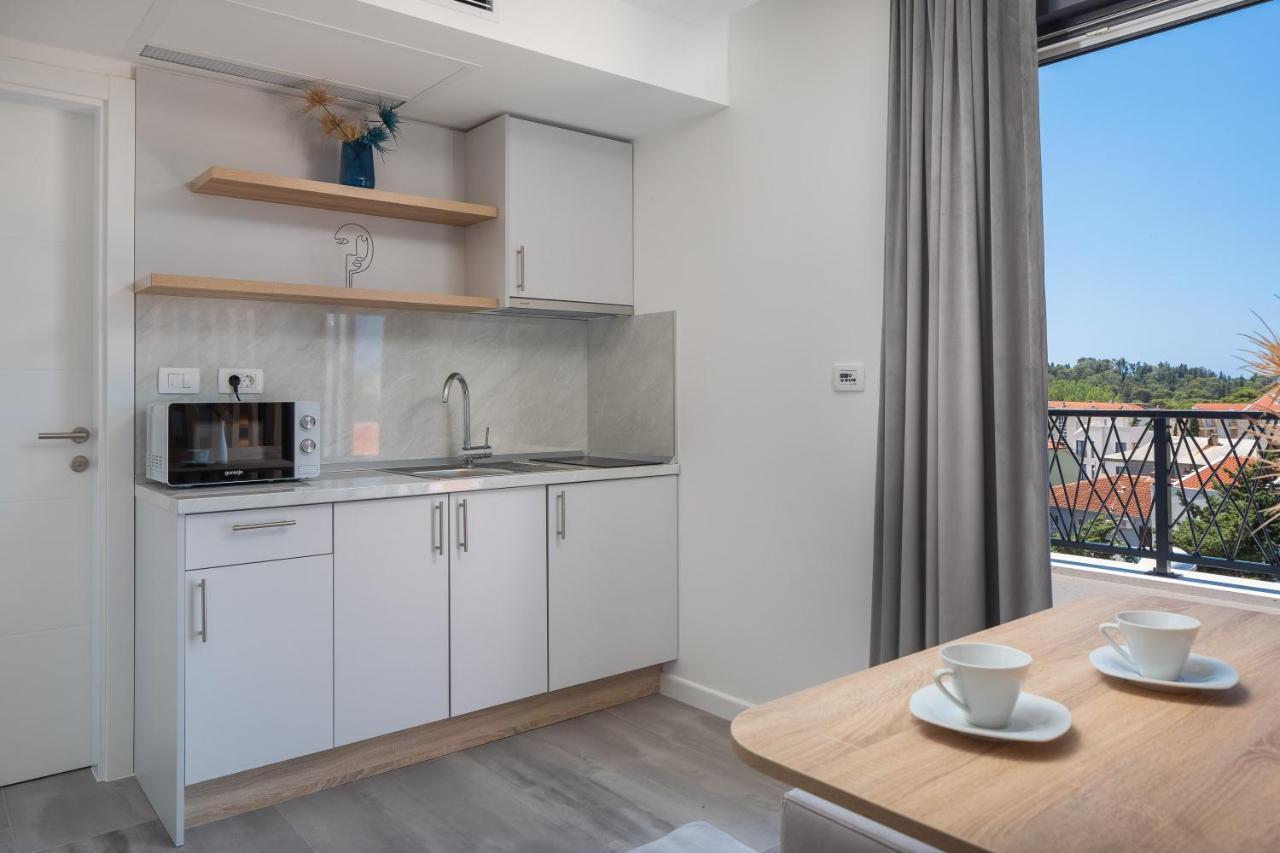 Villa Loriana Apartments Makarska Exterior foto