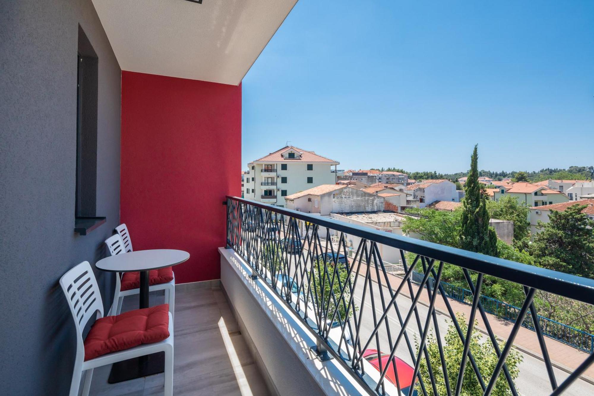 Villa Loriana Apartments Makarska Exterior foto